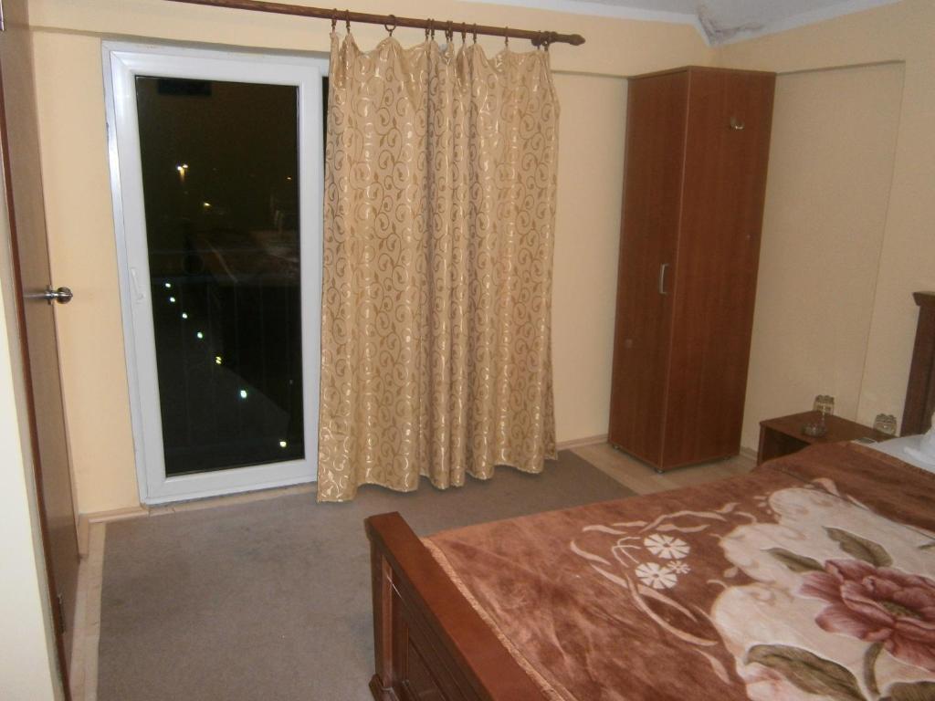 Vila Patria Podgorica Bilik gambar
