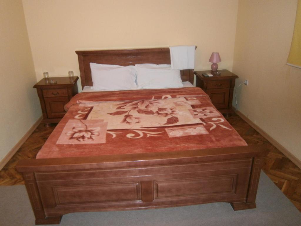 Vila Patria Podgorica Luaran gambar