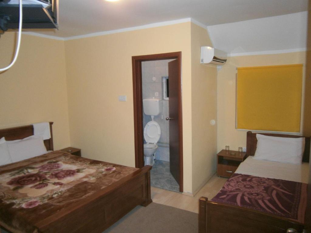 Vila Patria Podgorica Luaran gambar